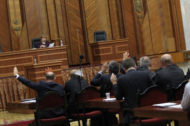 A „plouat” cu ani de închisoare în Parlament