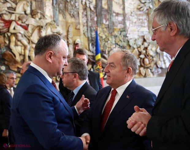 Igor Dodon inaugurează lucrările de reconstrucție a Președinției cu ex-Ambasadorul Hulusi Kiliç, care ar fi fost rechemat din funcție