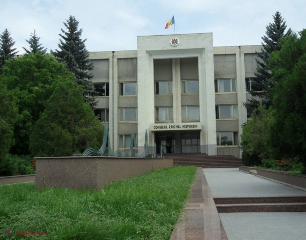 Primele consilii raionale nou-formate se convoacă în ședință