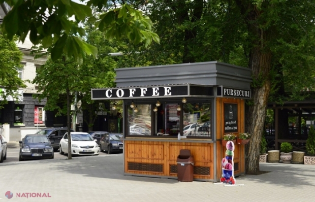 Primarul Ceban s-a RĂZGÂNDIT: Nu mai permite COMERȚUL ambulant stradal pe timp de vară, după ce mai multe gherete și-au făcut apariția pe străzile Chișinăului