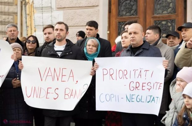 Directorii instituțiilor de învățământ din Chișinău, SOMAȚI să ignore „ILEGALITATEA” pusă la cale de Ion Ceban și să nu ceară de la părinți între 360 de lei și 690 de lei pentru grupele cu program prelungit: „Stimați părinți, NU plătiți nimic”