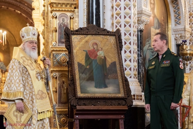 VIDEO // Patriarhul Kirill, CADOU pentru militarii ruși care LUPTĂ la comanda lui Putin împotriva Ucrainei. Un GENERAL a raportat Patriarhului în Catedrala „Hristos Mântuitorul” că „operațiunea militară împotriva NAZIȘTILOR decurge conform planului”