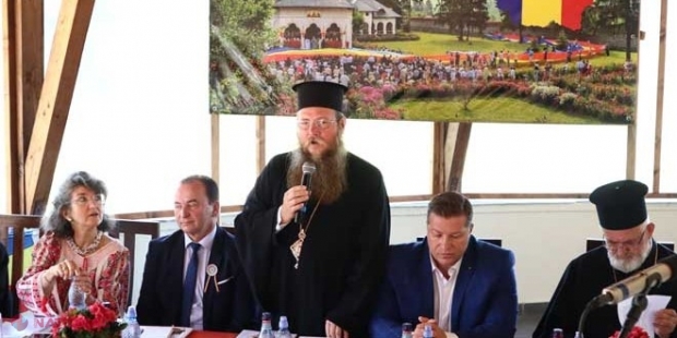 Sandra Pralong, consilier prezidenţial din România, la deschiderea Universităţii de la Izvoru Mureşului: „Dumneavoastră sunteţi România (…) instituţiile statului ar putea face mult mai mult să vă susţină”