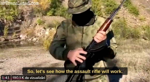 VIDEO // Rușii, șocați de o vestă antiglonț a ucrainenilor. Trag în ea direct cu un Kalașnikov: „E impenetrabilă, nu înțeleg!”