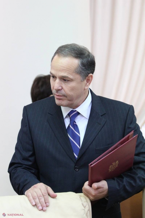 Un partid cere EXCLUDEREA bașcanului Formuzal din componența Guvernului