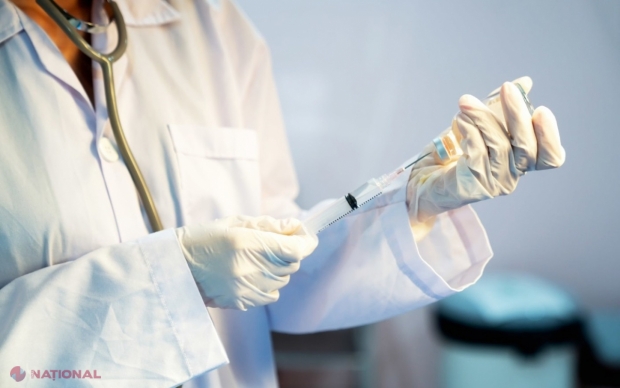 Un medic a fost diagnosticat cu noul COVID-19 la șase zile după ce fusese vaccinat împotriva virusului. Care este explicația
