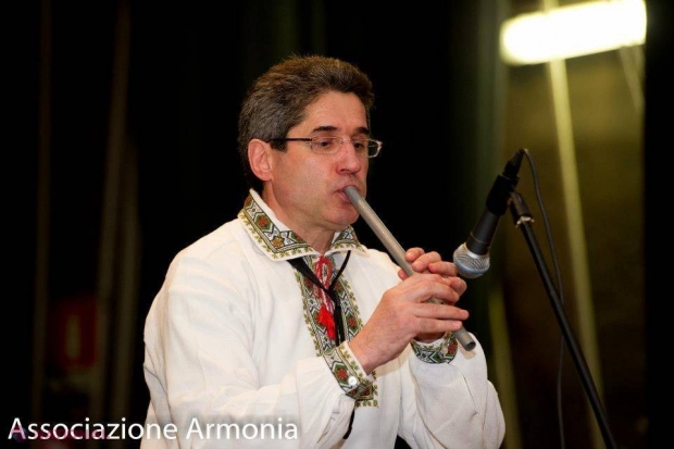 Basarabeanul care a deschis o școală de muzică în Mestre și încântă italienii cu fluierul și ocarina