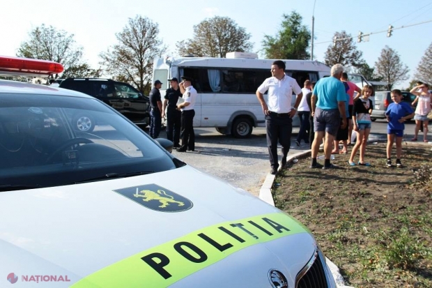 ÎNCĂ un microbuz de rută implicat în ACCIDENT rutier