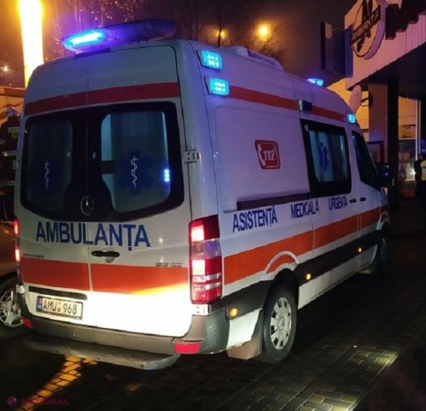 Zeci de persoane din R. Moldova s-au intoxicat de sărbători: Printre acestea - și trei minori care au ajuns la spital, după ce au băut ALCOOL