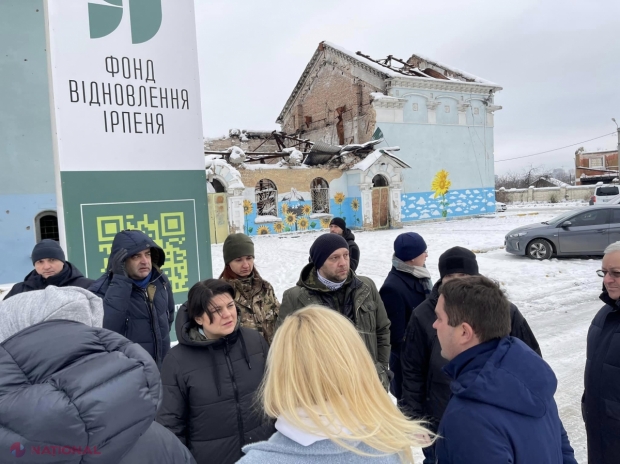 FOTO // Prim-ministra Natalia Gavrilița, CUTREMURATĂ de ceea ce a văzut astăzi la Bucha și Irpin: „Am văzut cu ochii mei case arse și pustiite, școli, grădinițe și drumuri distruse, dar cea mai dureroasă priveliște sunt CRUCILE…”
