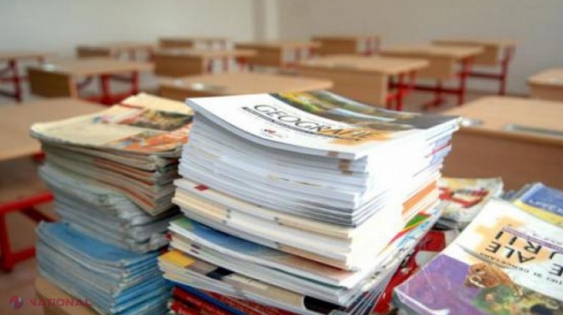 DECIS // Elevii din învățământul general obligatoriu vor fi asigurați GRATUIT cu manuale școlare