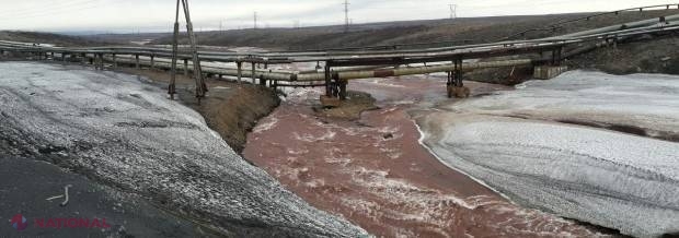 Un râu din Rusia a căpătat peste noapte culoarea SÂNGELUI. Iată ce s-a întâmplat