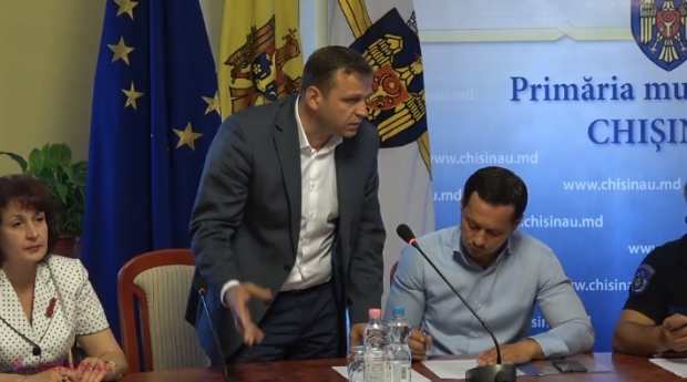Primarul ales, Andrei Năstase, NEINVITAT la ședința Primăriei: „NU faceți pe ultima sută de metri ILEGALITĂȚI”