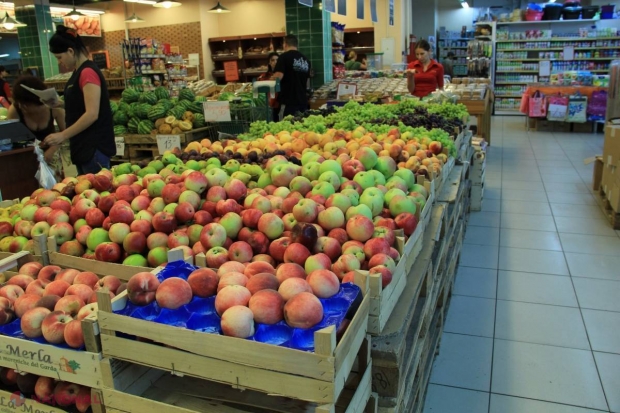Rusia a SUSPENDAT importul de fructe cu certificate moldovenești