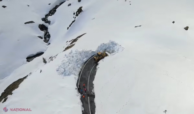 VIDEO // Zăpadă de cinci metri pe Transfăgărășan. Când ar urma să se redeschidă drumul spectaculos peste Carpați