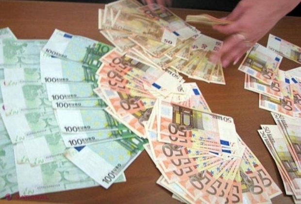 Trei PRETINȘI angajați ai FSB-ului rusesc ar fi estorcat 20 de mii de euro de la ruda unui inculpat pentru a-l scăpa de un DOSAR penal în R. Moldova