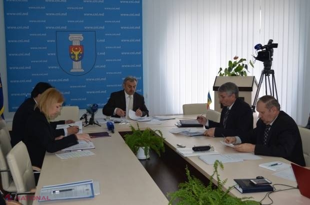 Patru funcționari vor fi cercetați penal pentru că și-au tăinuit averile