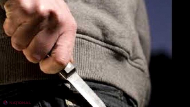 Chișinău: A înjunghiat mortal două persoane și va sta 20 de ani la pușcărie