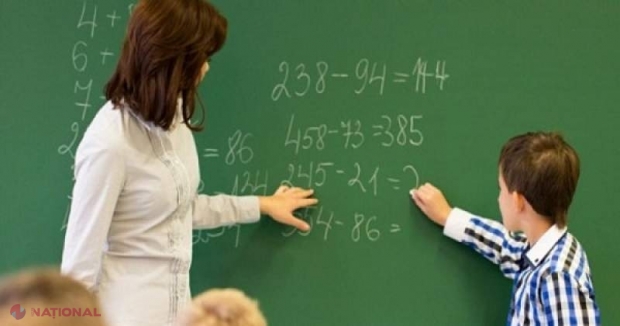 DECIS // Salariile angajaților din instituțiile de învățământ, care sunt la autogestiune financiară, au fost MAJORATE cu 1 300 de lei