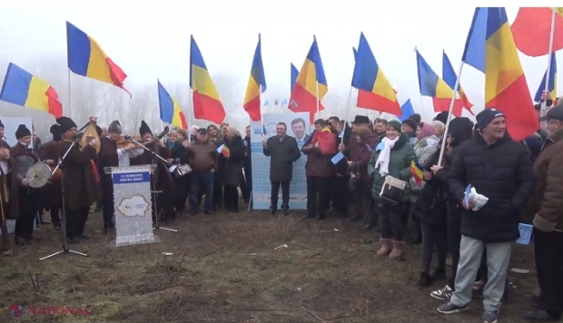 VIDEO // PL s-a lansat în campania electorală într-o localitate de pe malul Prutului: „A venit timpul să dăm jos regimul oligarhic și să nu permitem venirea altor oligarhi - Țopa-Năstase”