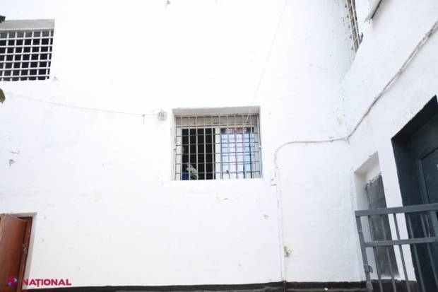 Număr mare al cazurilor de COVID-19 și în penitenciare: Procurorul general a dispus aplicarea arestului preventiv doar în cazuri excepționale, pentru a nu supraaglomera pușcăriile