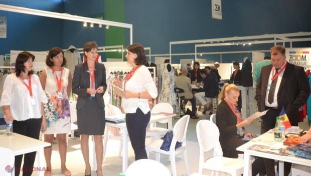 Hainele moldovenești au ajuns la Paris