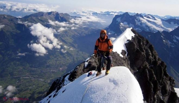 Descoperire MACABRĂ după topirea gheţarilor din Alpi. Alpiniştii au dat ALARMA: Sunt sute...