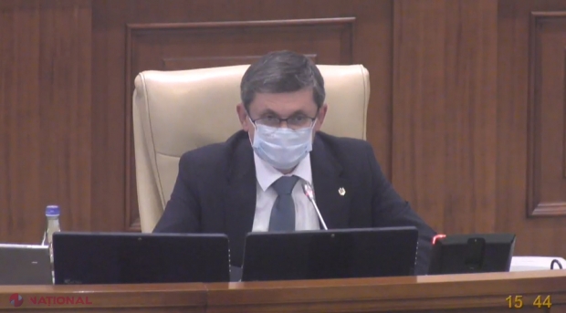 VIDEO // Spicherul Igor Grosu a „scăpat porumbelul din gură”. Înjurătura din prezidiul Parlamentului, atunci când își închipuia că nimeni nu-l aude. Politicianul îi calcă pe urme lui Marian Lupu