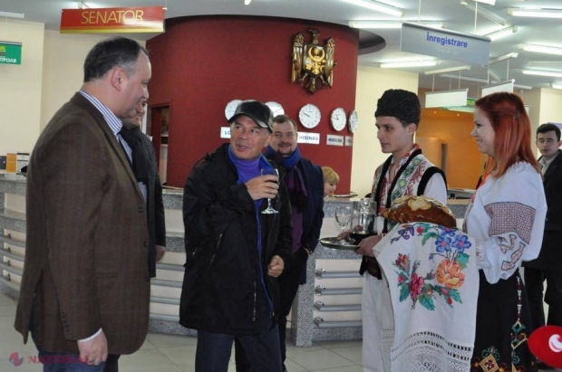 SCANDALOS // Dodon a adus la Chișinău o persona non grata