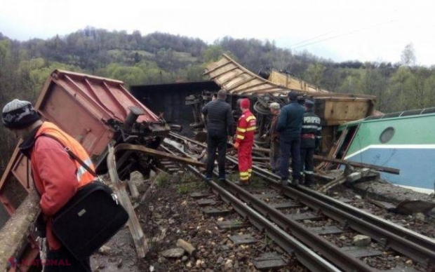 Societatea care deţine trenul deraiat lângă Petroşani este CONTROLATĂ de un fost ministru al energiei din Republica Moldova şi a intrat în vizorul DNA