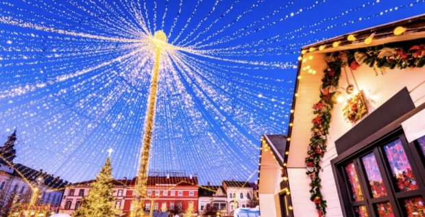 Începe Târgul de Crăciun de la Cluj: Căsuțele cu panouri solare