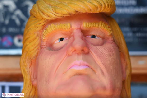 Vei râde cu lacrimi. A apărut statuia cu Donald Trump dezbrăcat