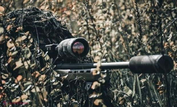 VIDEO // Un lunetist ucrainean a eliminat un soldat rus de la 2,7 km: Locul doi în clasamentul mondial, după un canadian