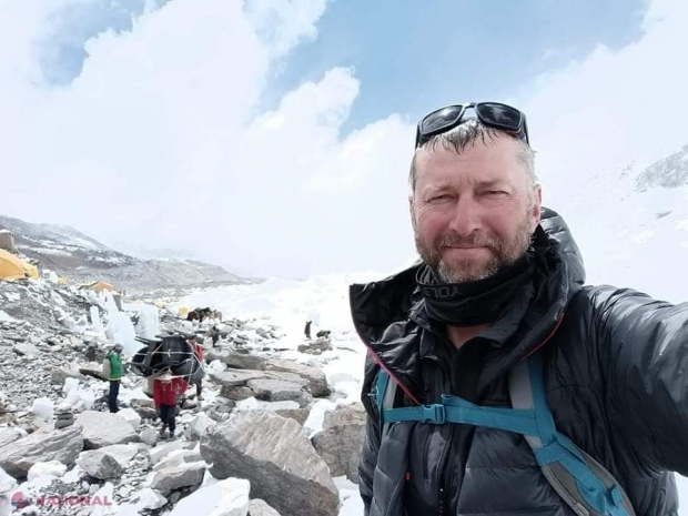 TRAGEDIE // Un alpinist din R. Moldova a murit pe muntele Everest