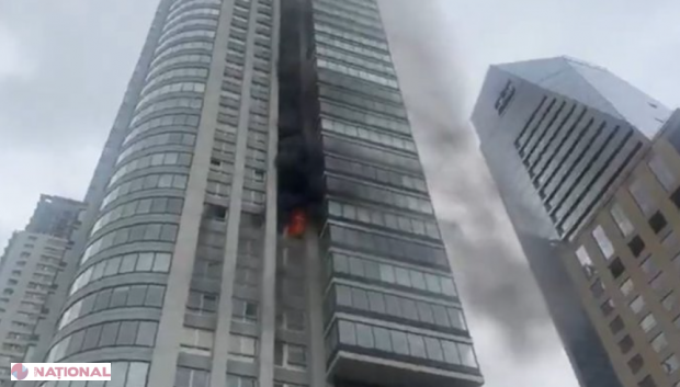 Panică la înălțime: Incendiu devastator într-un bloc turn din Buenos Aires, sute de persoane evacuate!