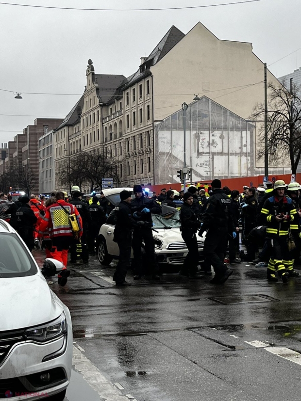 O mașină a lovit mulțimea la Munchen, înaintea summitului mondial: Mai mulți răniți