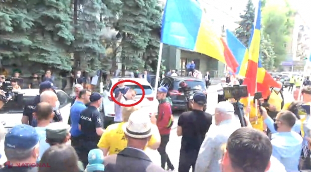 VIDEO // Veaceslav Platon, HUIDUIT și ALUNGAT de la protestul de la CEC: „Hoții!”
