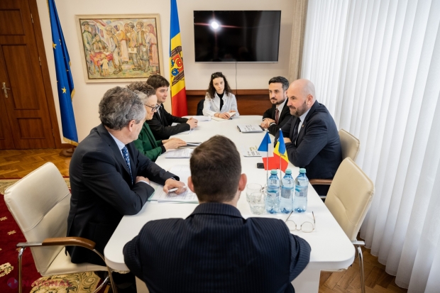 Vicepremierul Vladimir Bolea explorează colaborarea cu Franța pentru modernizarea transportului moldovenesc
