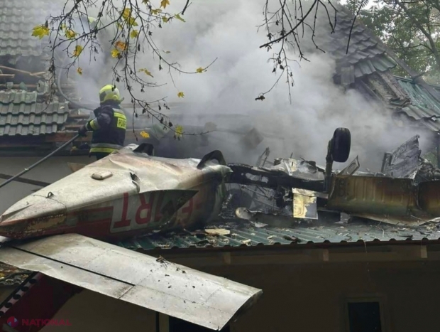 FOTO // Un avion de mici dimensiuni s-a PRĂBUȘIT la Vadul lui Vodă. Pilotul a murit în urma accidentului