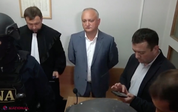 Dodon o face pe PREȘEDINTELE și din AREST la domiciliu. Socialistul ar fi efectuat peste 700 de apeluri de pe un telefon mobil