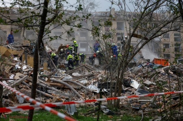 Rachetă nord-coreeană cu componente americane lovește Kievul: 12 victime confirmate, Zelenski cere acțiuni urgente împotriva Rusiei și Coreei de Nord