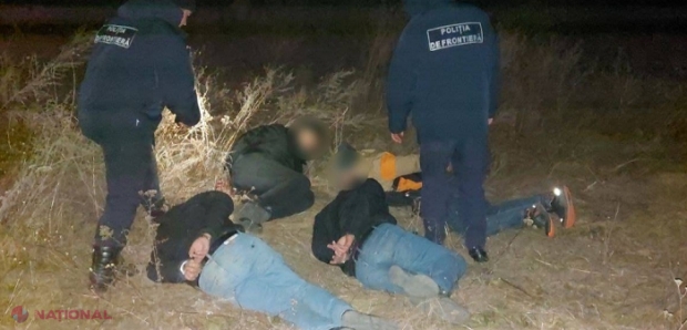 VIDEO // Sirieni, reținuți în momentul când intenționau să treacă frontiera, în zona raionului Cantemir, pentru a ajunge ilegal în România: Este a doua tentativă a acelorași persoane