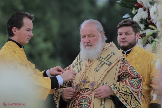 REPORTAJ FOTO Patriarhul Kiril a oficiat liturghia din faţa Catedralei mitropolitane
