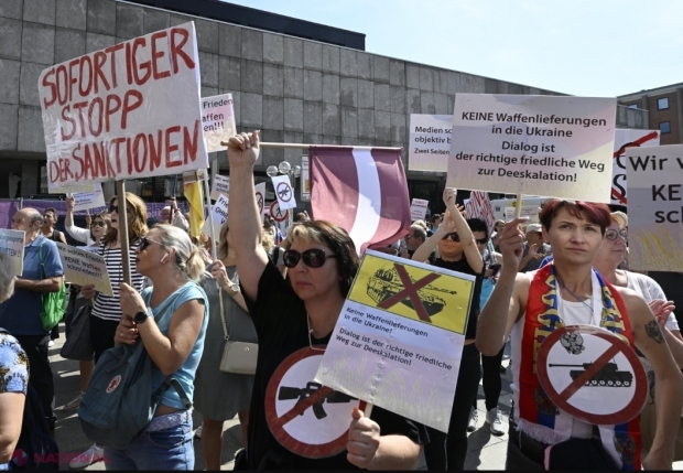 Rușii vor să faca „ordine” în Germania. Circa 2 000 de oameni, în mare parte vorbitori de limbă rusă, au protestat la Koln față de sancțiunile impuse Moscovei: „Germania este în haos”