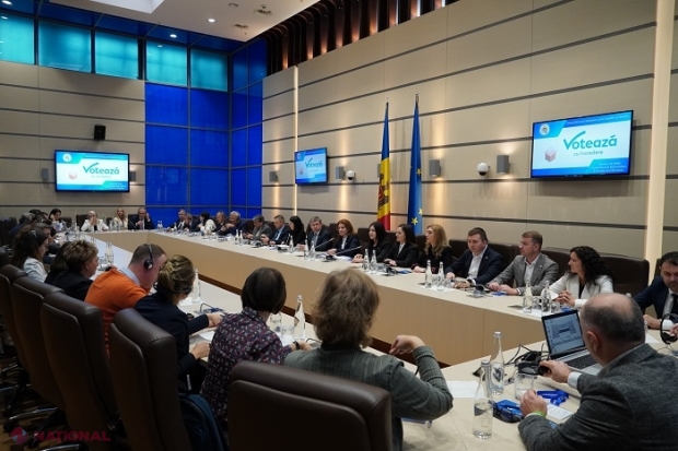 Reprezentanți a 14 autorități electorale străine, acreditați pentru a monitoriza alegerile prezidențiale și referendumul pentru integrare europeană din R. Moldova