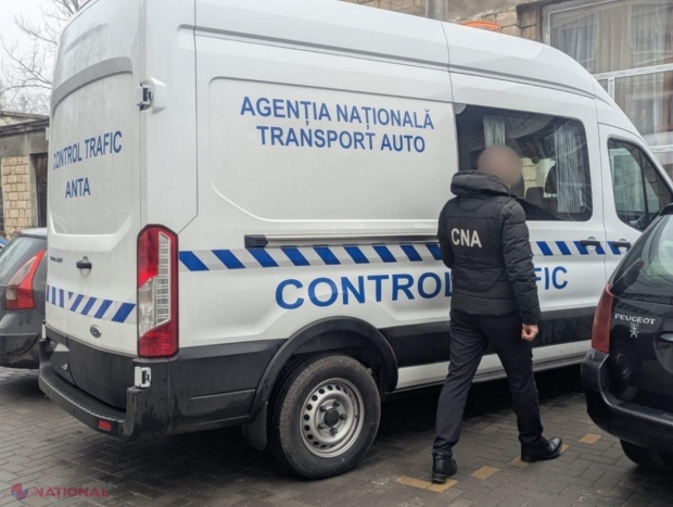 AUDIO // „Eii, știi cum… Una la băieți, una la tata”. Patru angajați ai ANTA, reținuți pentru pretinderea sistematică de bani de la transportatori