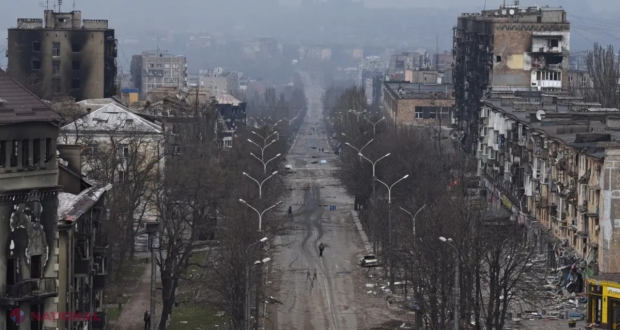 Ruşii vor să facă la Mariupol, un oraș distrus aproape în toatalitate, „PARADA PRIZONIERILOR”. Aceștia vor să aducă 2 000 de civili îmbrăcaţi în uniforme ucrainene 