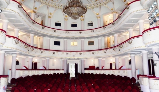 Teatrele din R. Moldova și-ar putea relua activitatea: „Spectatorii vor fi așezați peste un scaun”