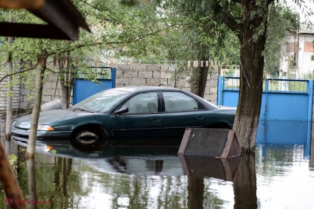 FOTO // Inundații la Strășeni