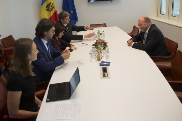 Traian Băsescu, în discuții cu Maia Sandu: Este esențial ca Republica Moldova să rămână un subiect important în discuțiile din Uniunea Europeană.